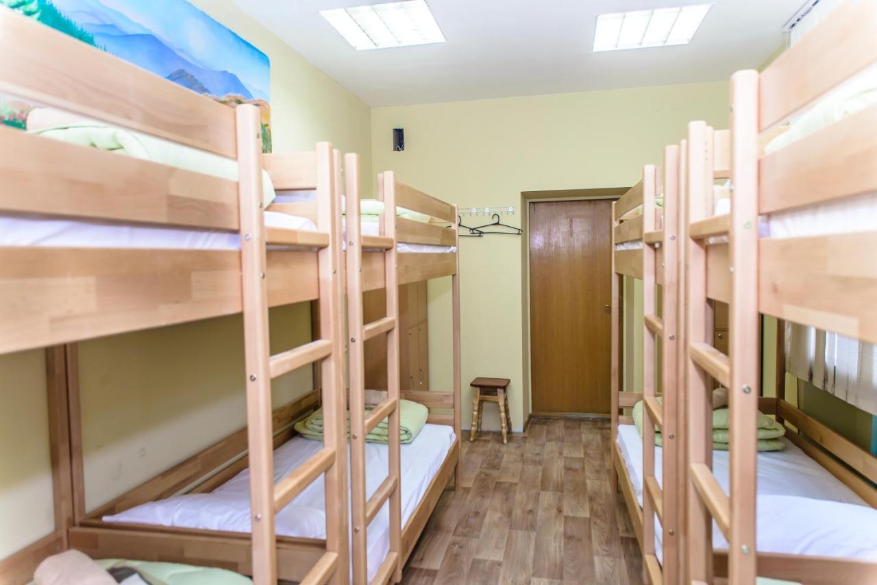 Botanic Globus Hostel Kiew Exterior foto